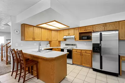 5826 S Club View Ln, South Ogden, UT 84405 - Photo 11