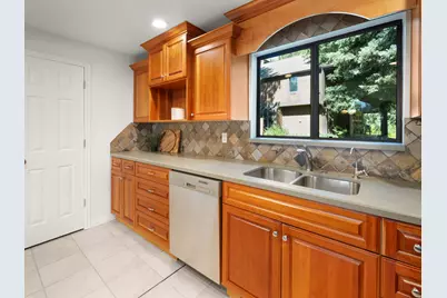 2828 Marrcrest W, Provo, UT 84604 - Photo 15