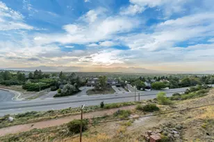 8562 Kings Cove Dr, Cottonwood Heights, UT 84121 - Photo 3