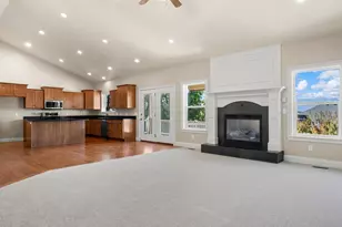 1211 Grandview Dr, Providence, UT 84332 - Photo 23