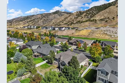 1211 Grandview Dr, Providence, UT 84332 - Photo 7