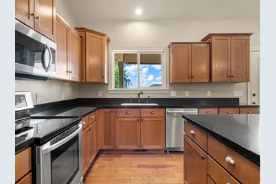 1211 Grandview Dr, Providence, UT 84332 - Photo 29
