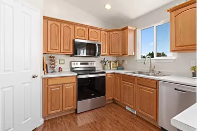 1065 W 1875 S, Lehi, UT 84043 - Photo 7
