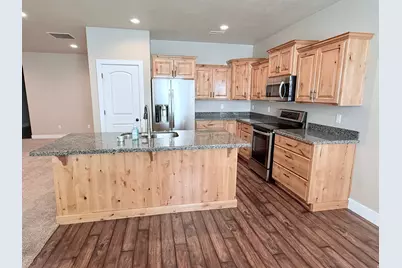 4432 S 785 W, Riverdale, UT 84405 - Photo 3