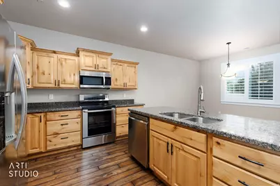 4432 S 785 W, Riverdale, UT 84405 - Photo 5