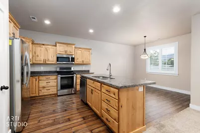 4432 S 785 W, Riverdale, UT 84405 - Photo 7