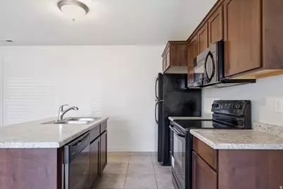 14414 S Oakfield Way W, Herriman, UT 84096 - Photo 5