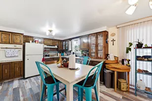 4381 S Finair St W, West Valley, UT 84120 - Photo 9