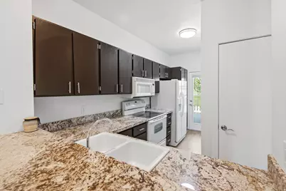 1396 W Beacon Hill Cir, Taylorsville, UT 84123 - Photo 9