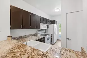1396 W Beacon Hill Circle, Taylorsville, UT 84123 - Photo 9