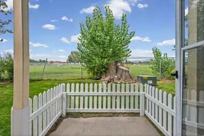 1396 W Beacon Hill Cir, Taylorsville, UT 84123 - Photo 21