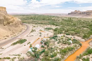 7650 E Sr 24 Giles Rd, Caineville, UT 84775 - Photo 11
