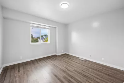 11385 S Abbotts Ln E, Sandy, UT 84070 - Photo 17