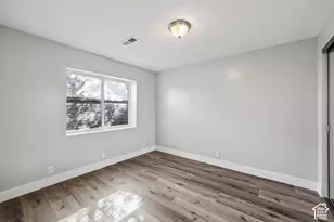 11385 S Abbottsford Ln E, Sandy, UT 84070 - Photo 19