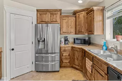 867 W 460 S, Tremonton, UT 84337 - Photo 13