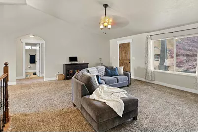 867 W 460 S, Tremonton, UT 84337 - Photo 5