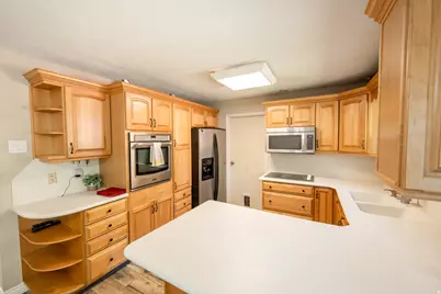 1436 W 4020 S, Taylorsville, UT 84123 - Photo 11