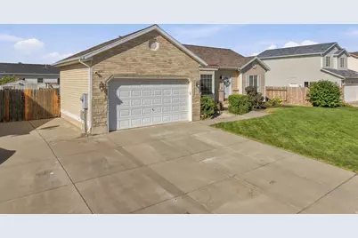 696 W 1960 N, Clinton, UT 84015 - Photo 43