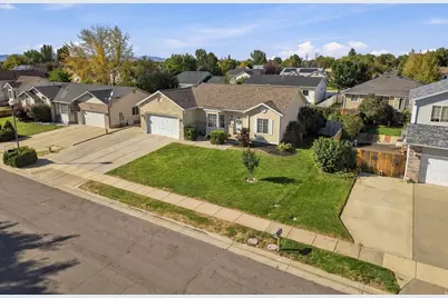 696 W 1960 N, Clinton, UT 84015 - Photo 41
