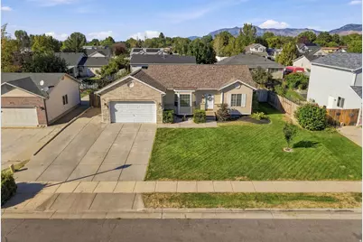 696 W 1960 N, Clinton, UT 84015 - Photo 3
