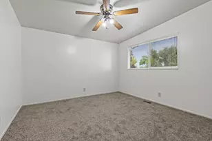 5822 S 2575 W, Roy, UT 84067 - Photo 15