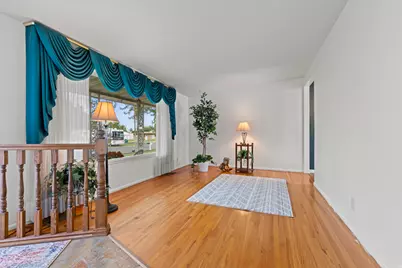 5822 S 2575 W, Roy, UT 84067 - Photo 5