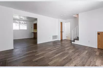670 N 400 W, Kaysville, UT 84037 - Photo 5