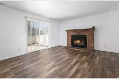 670 N 400 W, Kaysville, UT 84037 - Photo 3