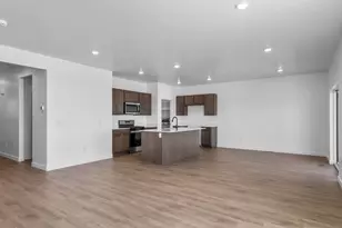 634 E Levengrove Dr, Lehi, UT 84048 - Photo 9