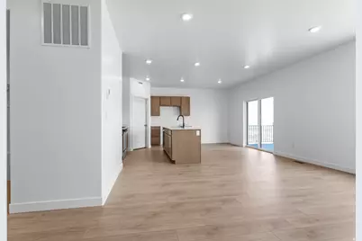 646 E Levengrove Dr #251, Lehi, UT 84048 - Photo 9