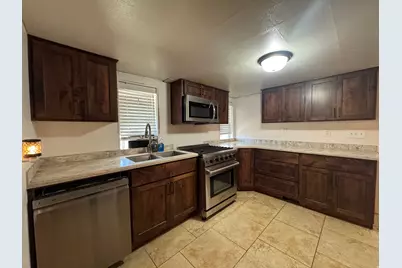 390 N 700 E, Price, UT 84501 - Photo 5