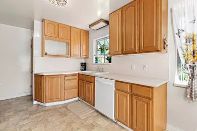 664 W Wasatch St, Midvale, UT 84047 - Photo 7