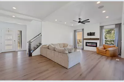 1924 W Oakridge Dr N, Lehi, UT 84048 - Photo 5