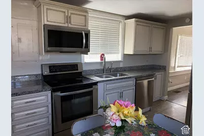 3119 S 9000 W, Magna, UT 84044 - Photo 5