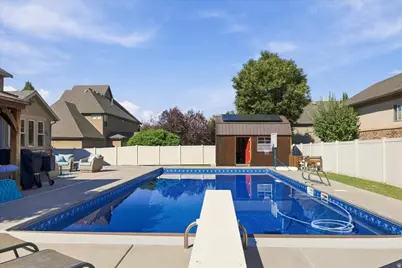 554 W 2400 S, Syracuse, UT 84075 - Photo 47