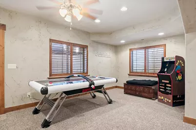 554 W 2400 S, Syracuse, UT 84075 - Photo 25