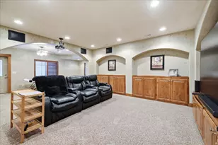 554 W 2400 S, Syracuse, UT 84075 - Photo 23