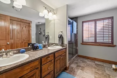 554 W 2400 S, Syracuse, UT 84075 - Photo 35
