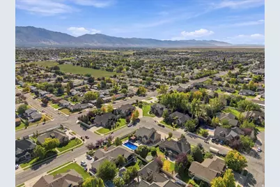 554 W 2400 S, Syracuse, UT 84075 - Photo 57