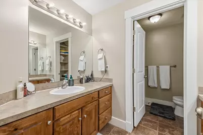 554 W 2400 S, Syracuse, UT 84075 - Photo 31