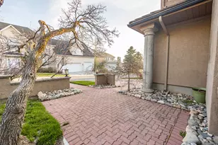 2249 E Gambel Oak Dr S, Sandy, UT 84092 - Photo 45
