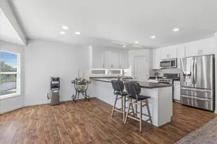 991 W Oldham Dr N, North Salt Lake, UT 84054 - Photo 7