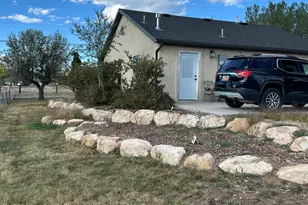 498 E 100 S, Mount Pleasant, UT 84647 - Photo 3