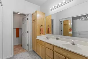 490 E 700 S, Clearfield, UT 84015 - Photo 9