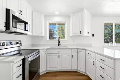 4186 W 3830 S, West Valley, UT 84120 - Photo 5