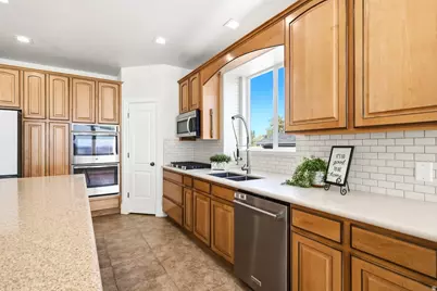 752 N 1475 E, Layton, UT 84040 - Photo 19