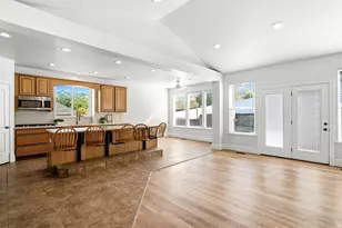 752 N 1475 E, Layton, UT 84040 - Photo 9