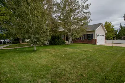 12 E 2150 N, Layton, UT 84041 - Photo 5