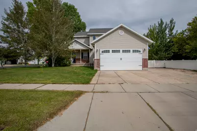 12 E 2150 N, Layton, UT 84041 - Photo 3