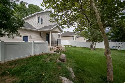 12 E 2150 N, Layton, UT 84041 - Photo 35